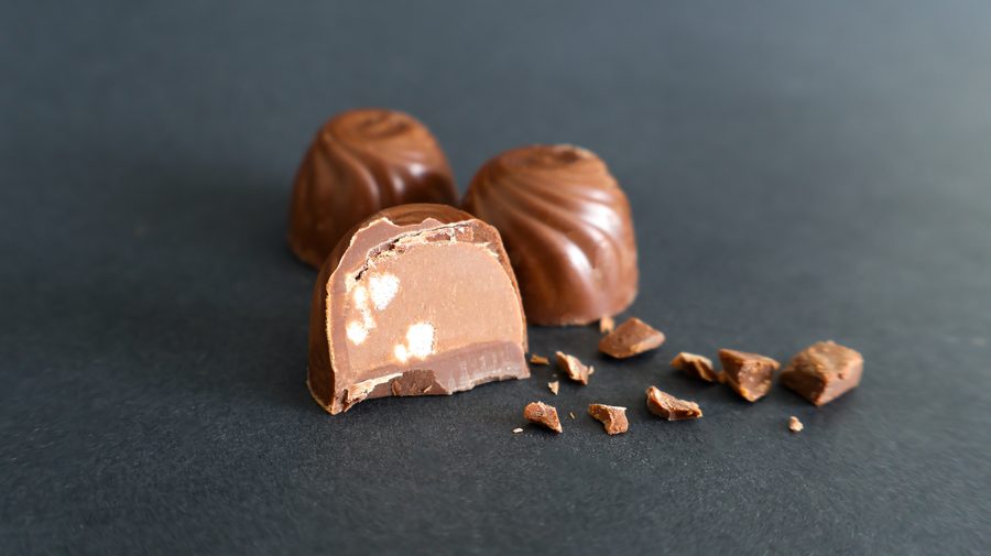 Bombones de chocolate con leche